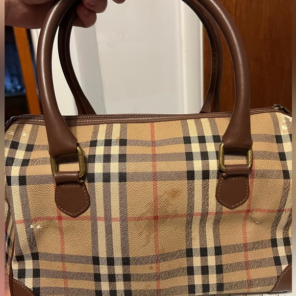 Burberry Boston Bag (callouts in photos) - Picture 12 of 14